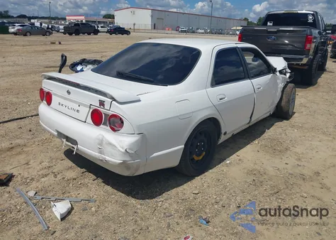 1994 Nissan Skyline из США, поврежденный, VIN ENR33003298
